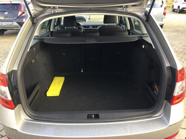 Octavia 1.4 TSI Style KLIMA PDC SITZHEIZUNG