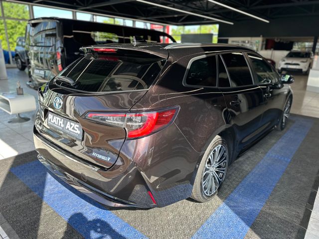 Toyota Corolla  Touring Sports Hybrid Club