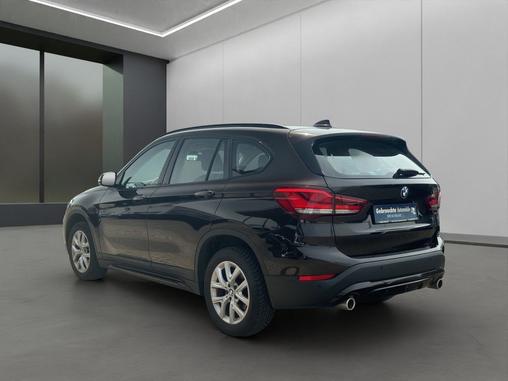 BMW X1 sDrive18d SPORTLINE LED NAVI PDC SHZ 19" foto 5