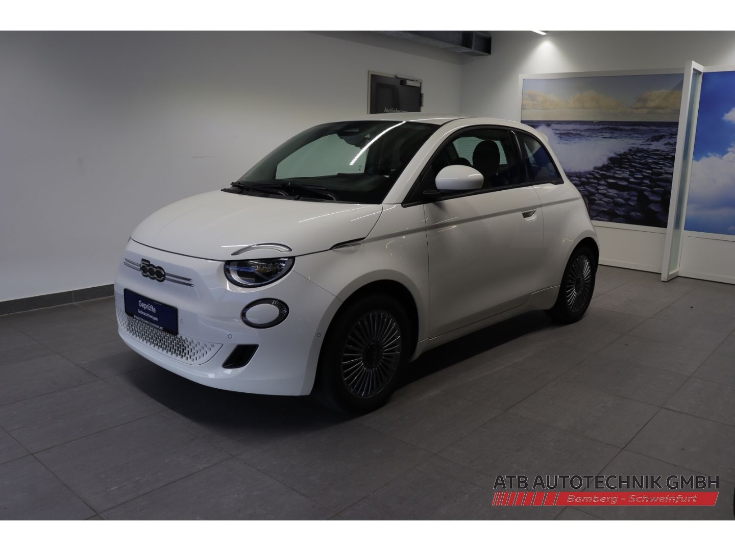 Fahrzeugabbildung Fiat 500e Komfortpaket 42kWh 93,5% SOH Apple CarPlay