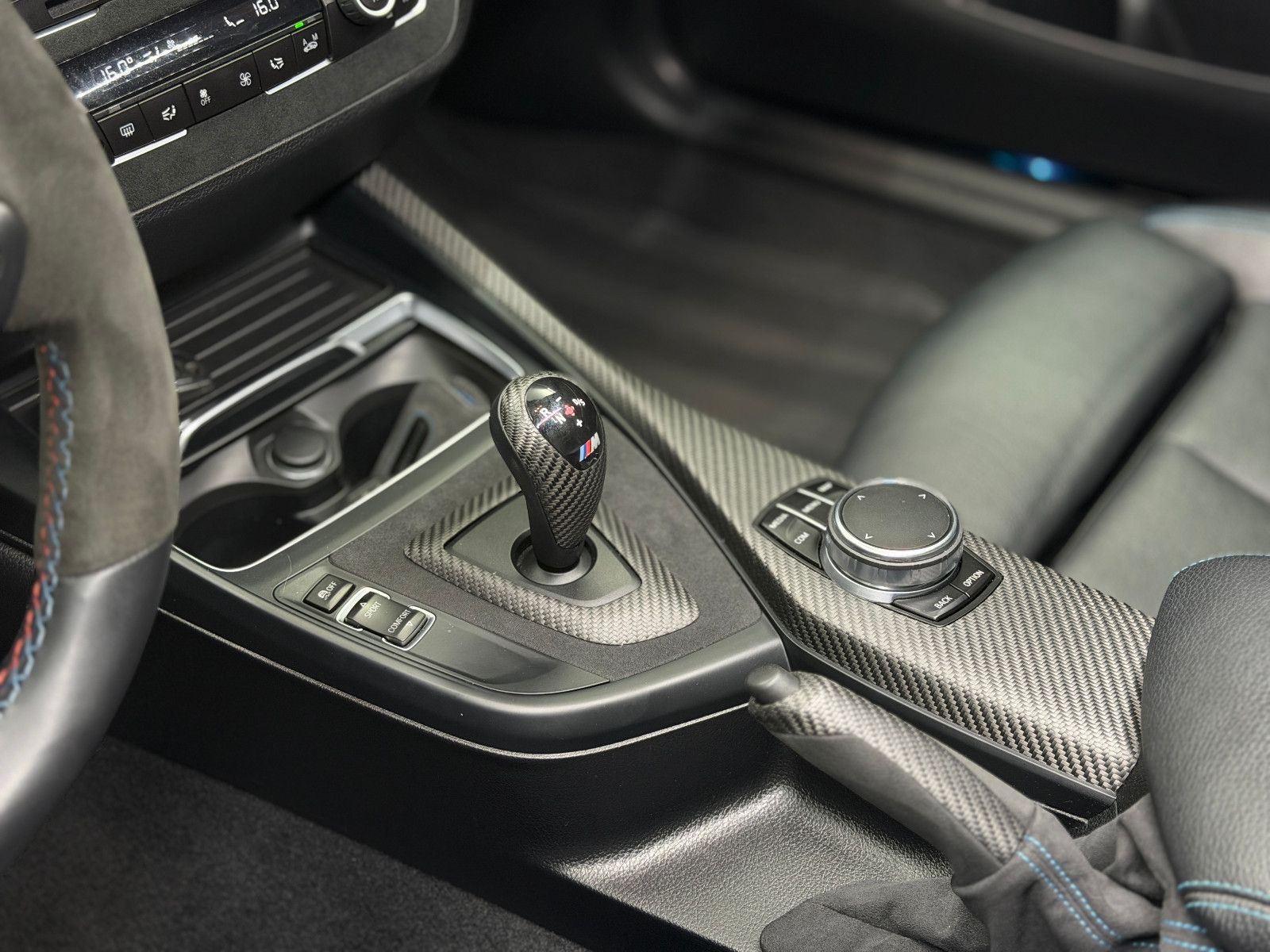 Fahrzeugabbildung BMW M2 Coupe |HJS|H/K|M-PERFORMANCE|H&R
