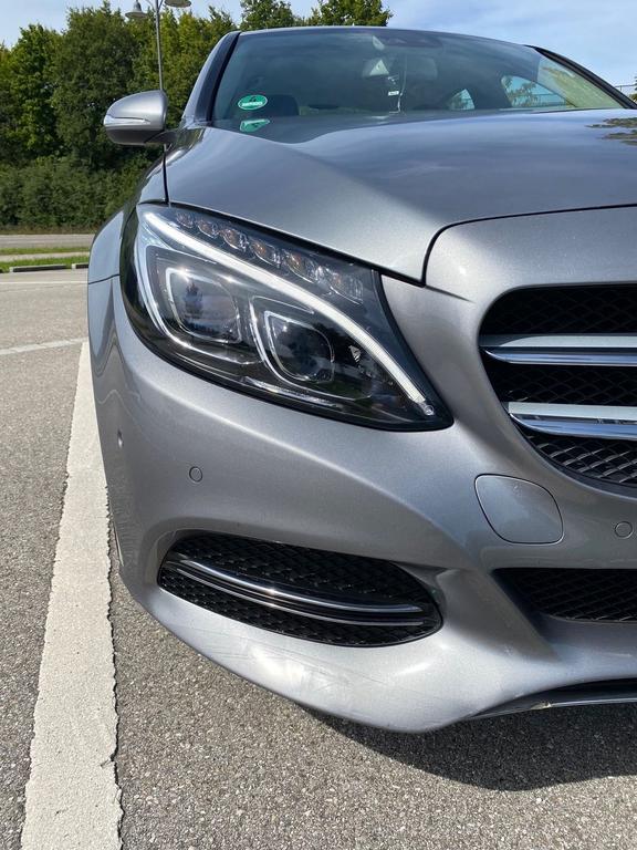 Mercedes-Benz C 220