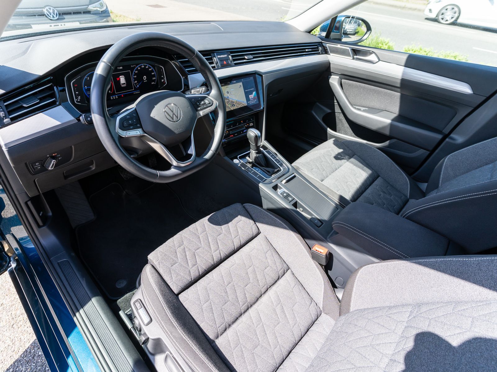 Volkswagen Passat Variant - Bild 12