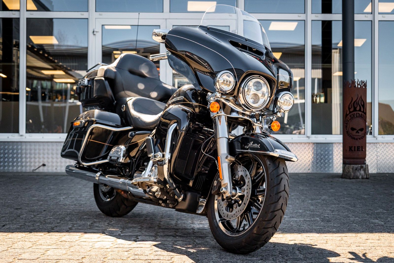 Fahrzeugabbildung Harley-Davidson ELECTRA GLIDE ULTRA LIMITED FLHTK 107 CUI
