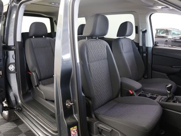 Volkswagen Caddy Maxi LIFE 2.0TDI NAVI KAMERA PDC AHK 7SITZ