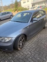 BMW 120i - - BMW 120 aus 2004: 120i