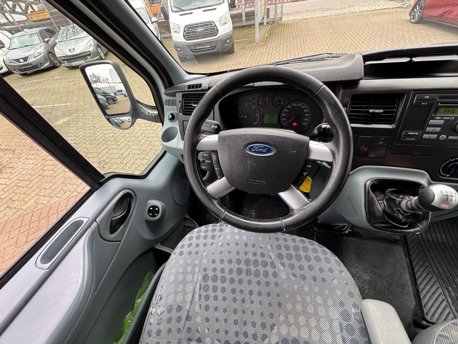 Fahrzeugabbildung Ford Transit Kasten FT 350 HOCH & LANG KLIMA H.REGALE