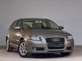 Audi A3 Sportback 1.6 FSI Attraction - Audi A3: Sportback Fsi