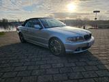 BMW 318 3 Cabrio 318 Ci - BMW 318 mit Benzin-Antrieb: Cabrio, Automatik