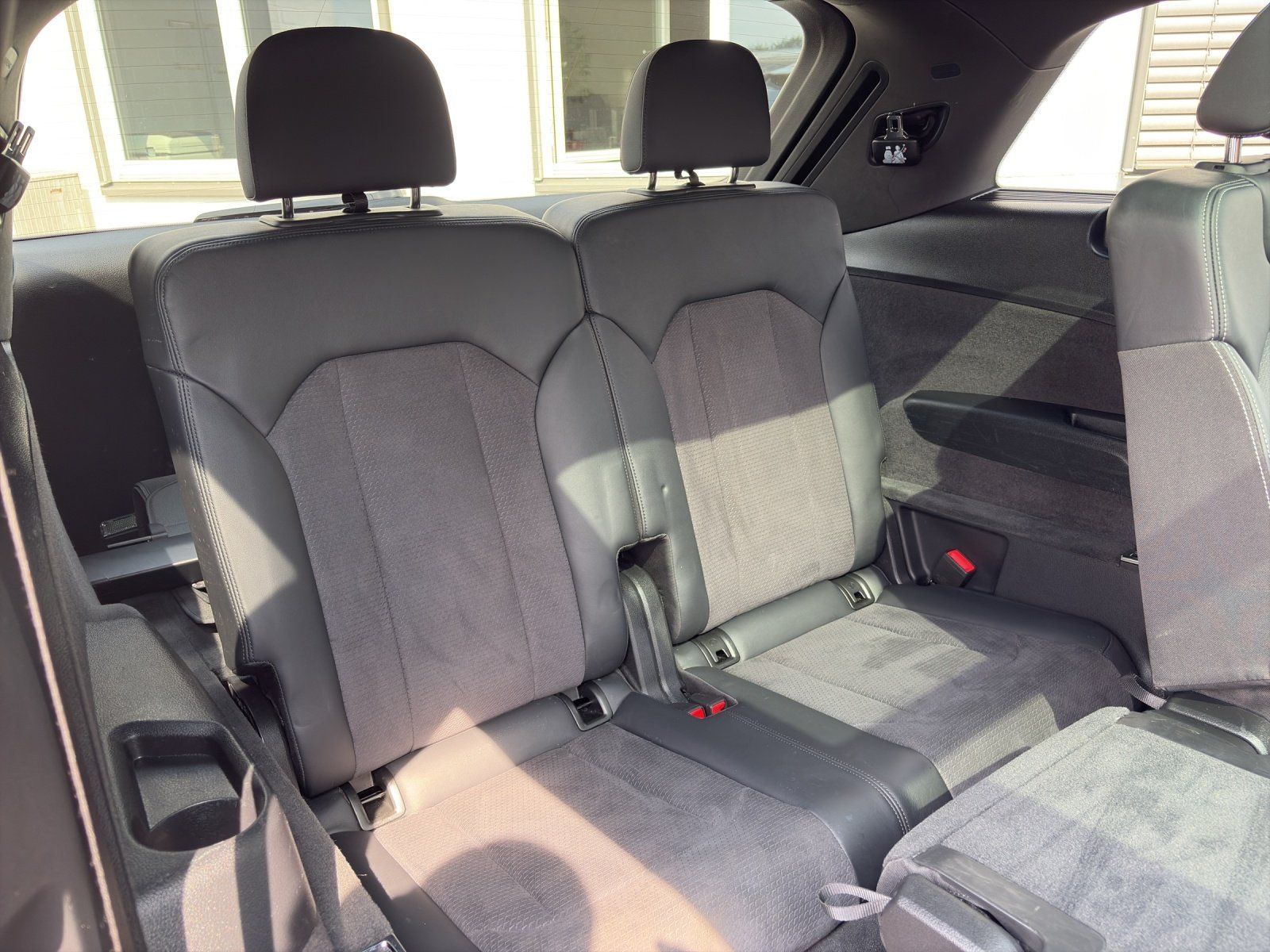 Fahrzeugabbildung Audi Q7 50 3.0 TDI quattro S-line+/PANO/AHK/KAMERA/7S