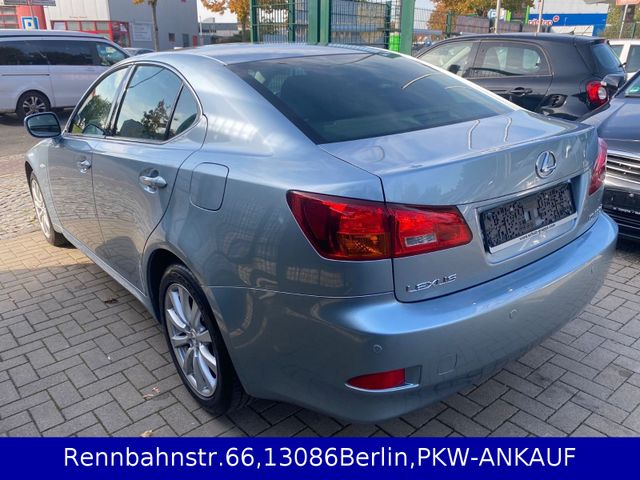 Lexus IS 220d !! Tüv-Neu !! Top !! Xenon/Leder !!