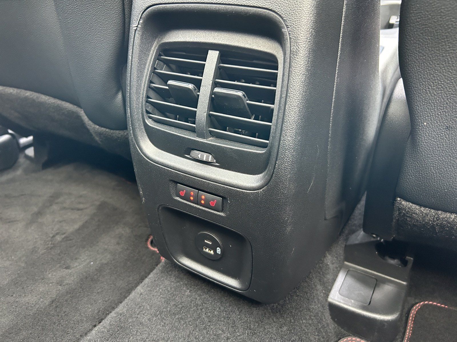 Fahrzeugabbildung Ford Kuga 2.5 PHEV ST-Line X Aut./LED/ACC/PANO/KAMERA