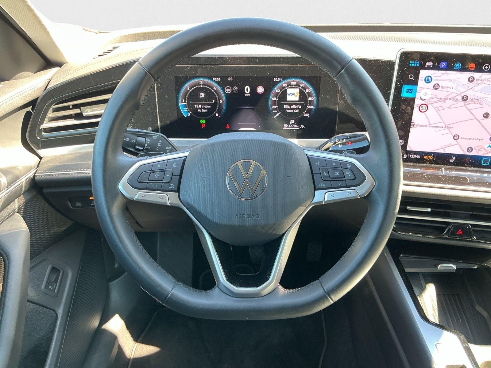 Volkswagen Passat Elegance 2.0 TDI DSG Head-Up Keyless AHK 