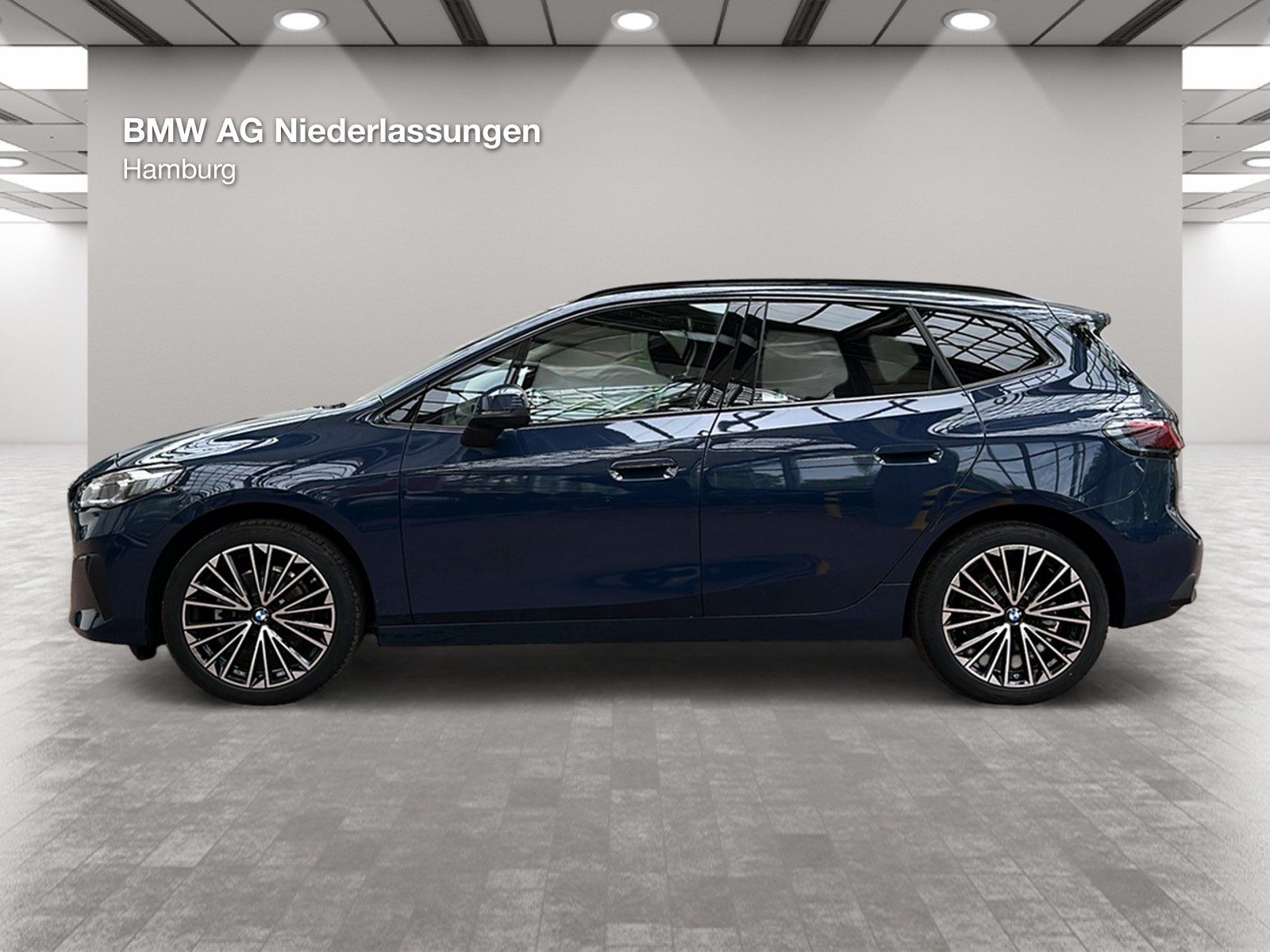 BMW 220 Active Tourer - Bild 2