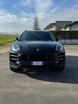 Porsche Macan Turbo Turbo TOTAL BLACK - gebrauchte Porsche Macan aus dem Jahr 2017