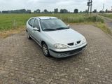 Renault Megane TÜV 08/26 - Renault Megane: R26