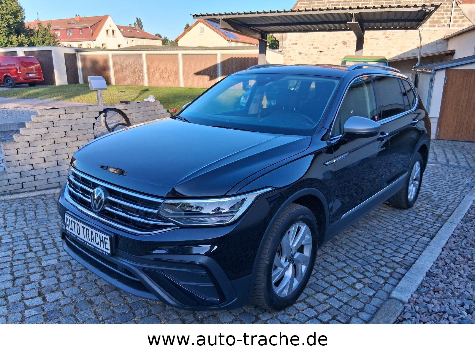 Volkswagen Tiguan  Life AHK Navi 7 Sitze GRA LED DAB Navi