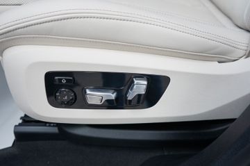 Fahrzeugabbildung BMW X6 xDrive 40 d M Sport Pano NETTO EXPORT