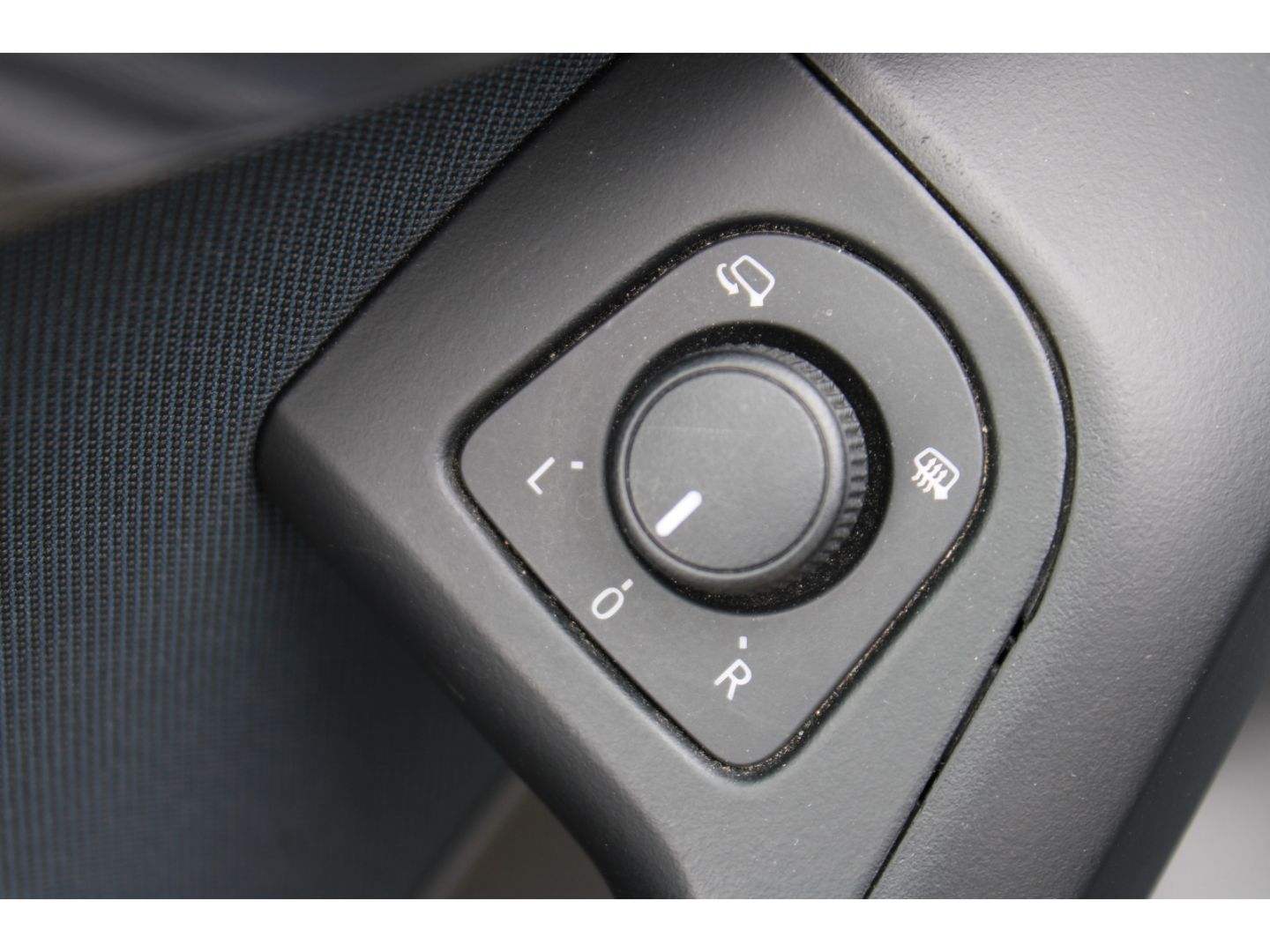 SEAT Ateca Style 1.4 TSI GRA PDC SHzg GJR AHK Sicht-P - Image 14