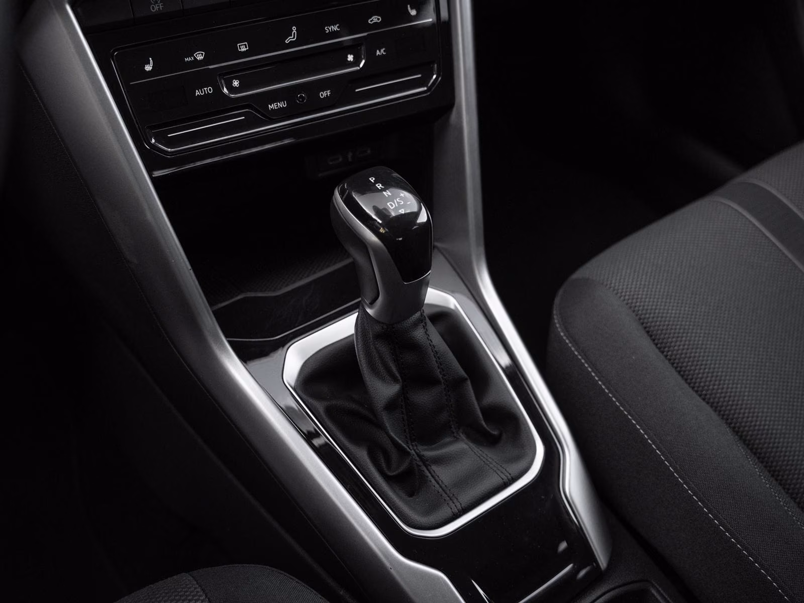 Volkswagen T-Roc Life AHK DAB+ Assistenz-Paket Comfort, миниатюра 25