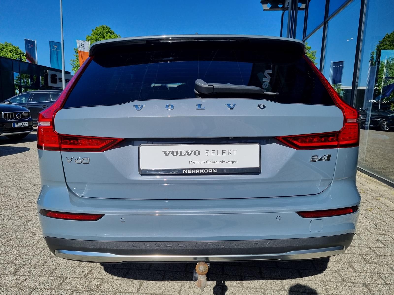 Fahrzeugabbildung Volvo V60 CC B4 D AWD 'AHK, Standheizung'