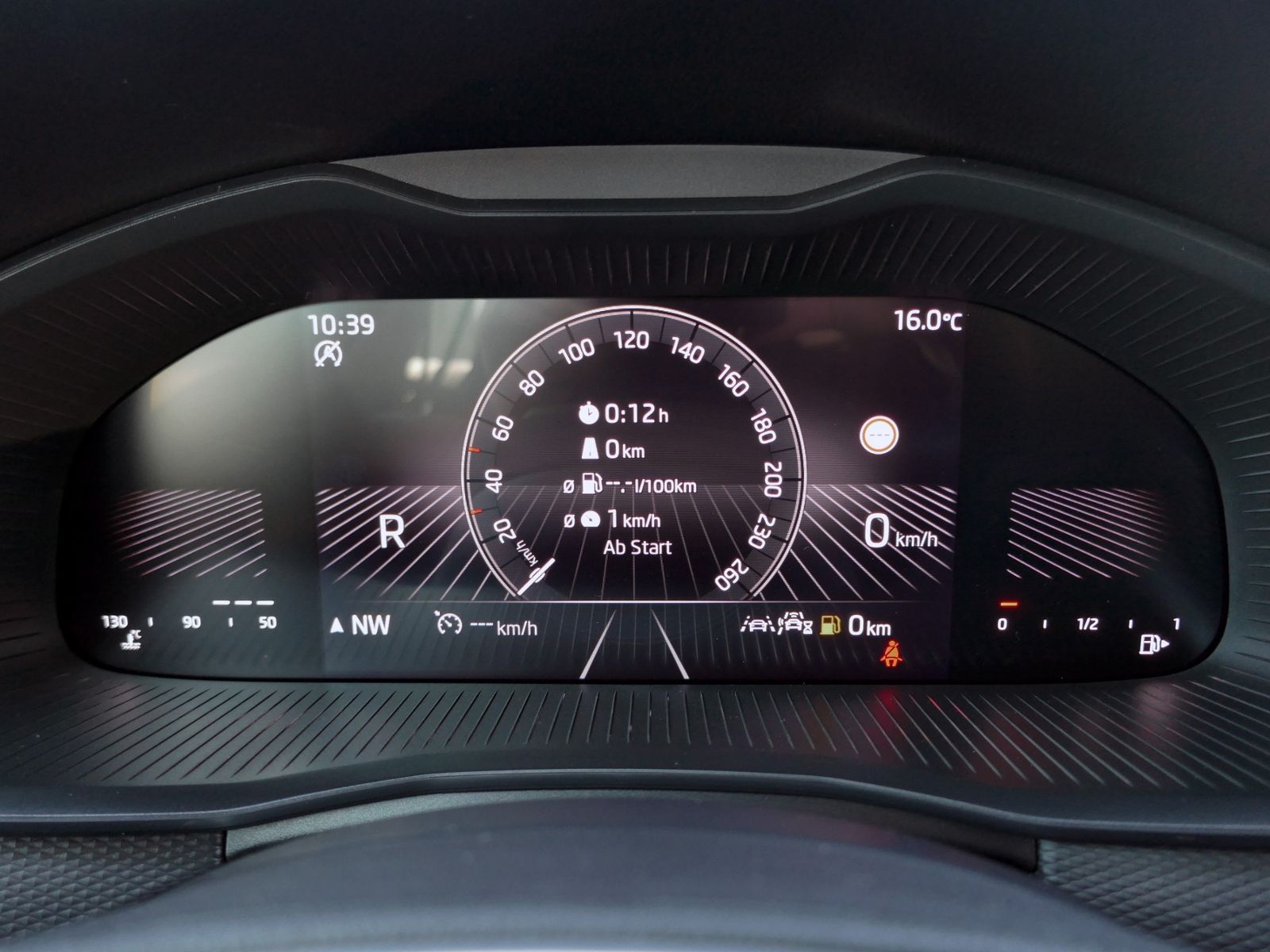 Fahrzeugabbildung SKODA Kamiq Essence 1.0 TSI DSG | LED PDC GRA App