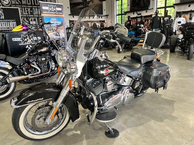 Fahrzeugabbildung Harley-Davidson FLSTC 103 Heritage-Jekill-wenig Kilometer