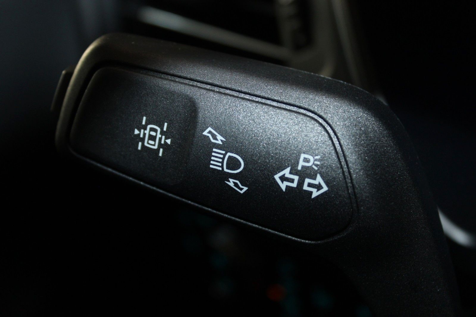 Fahrzeugabbildung Ford Kuga 2.5 PHEV Titanium LED Panodach WinterPaket