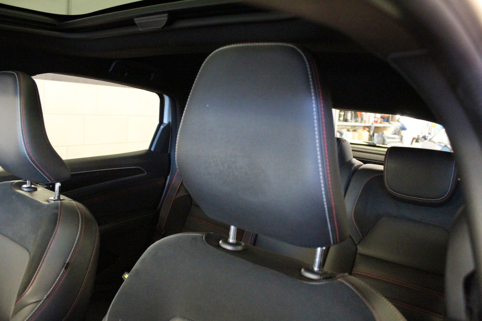 Fahrzeugabbildung Renault Arkana Mild Hybrid 160 EDC R.S. Line*Leder*