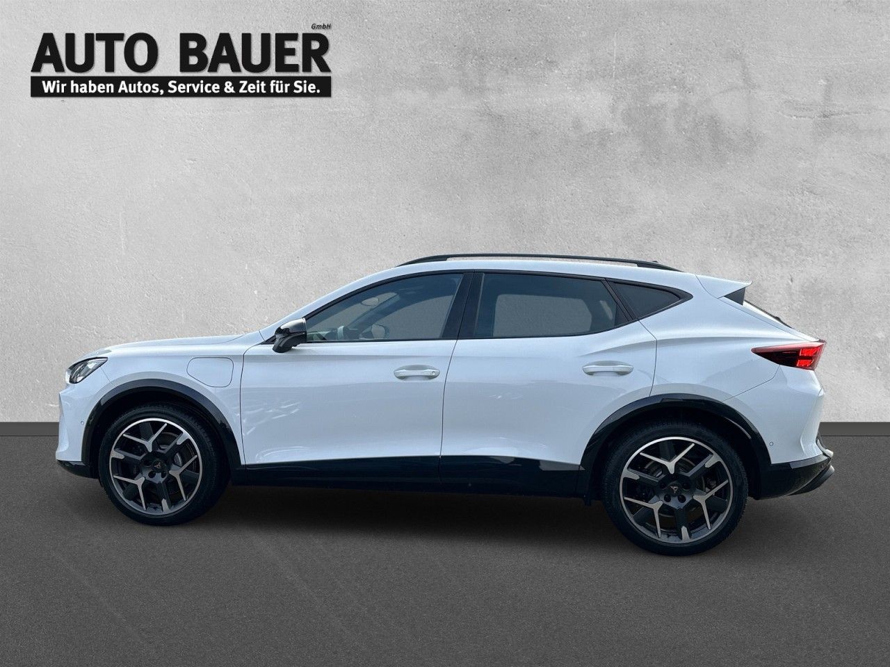 Fahrzeugabbildung CUPRA Formentor VZ 1.5 e-Hybrid 272 PS DSG - mit KI generiert/bearbeitet