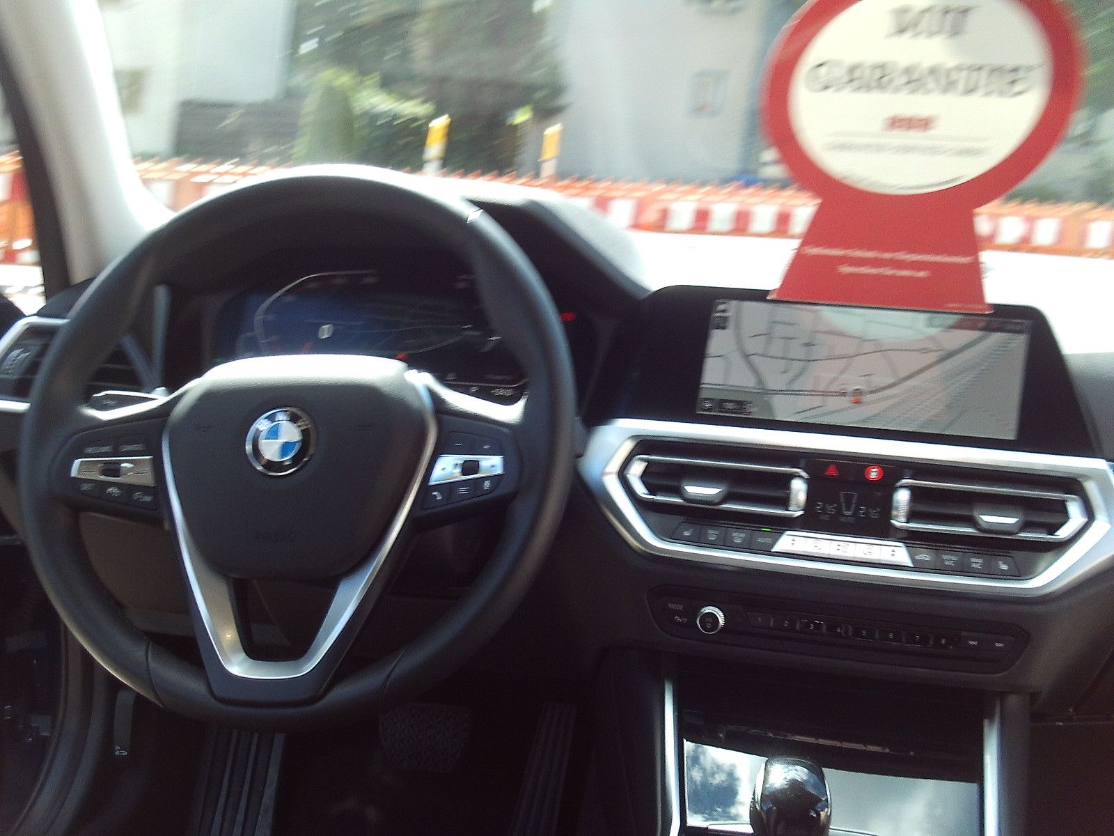 BMW 320 Baureihe 3 Lim. 320 d xDrive Advant.LASER foto 9