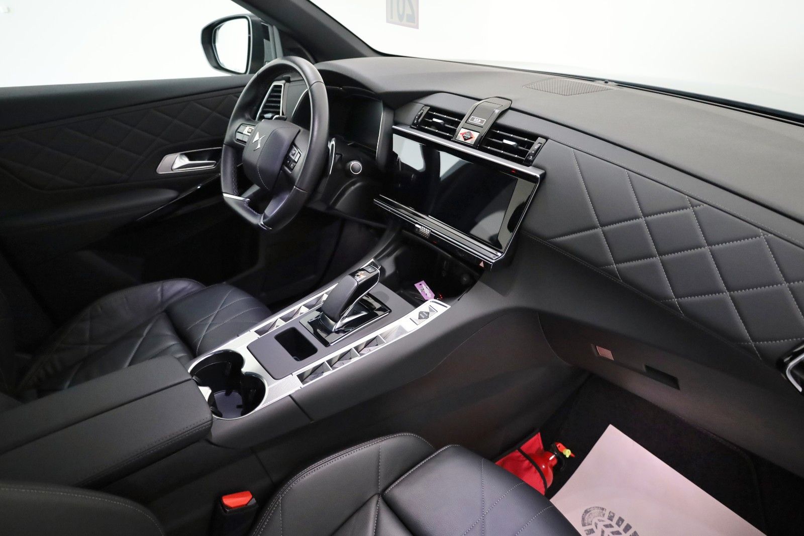 Fahrzeugabbildung DS Automobiles DS7 (Crossback),E-Tense,Rivoli,Leder,Kamera360°
