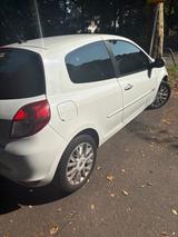 Renault Clio TCE 1,2 103 Ps TomTom Sondermodel Top... - Renault Clio: Sportwagen