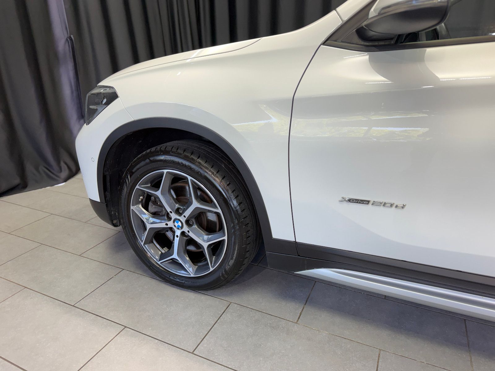 Fahrzeugabbildung BMW X1 xDrive 20 d xLine|AHK|PANO|PDC|NAVI|AUTOMATIK