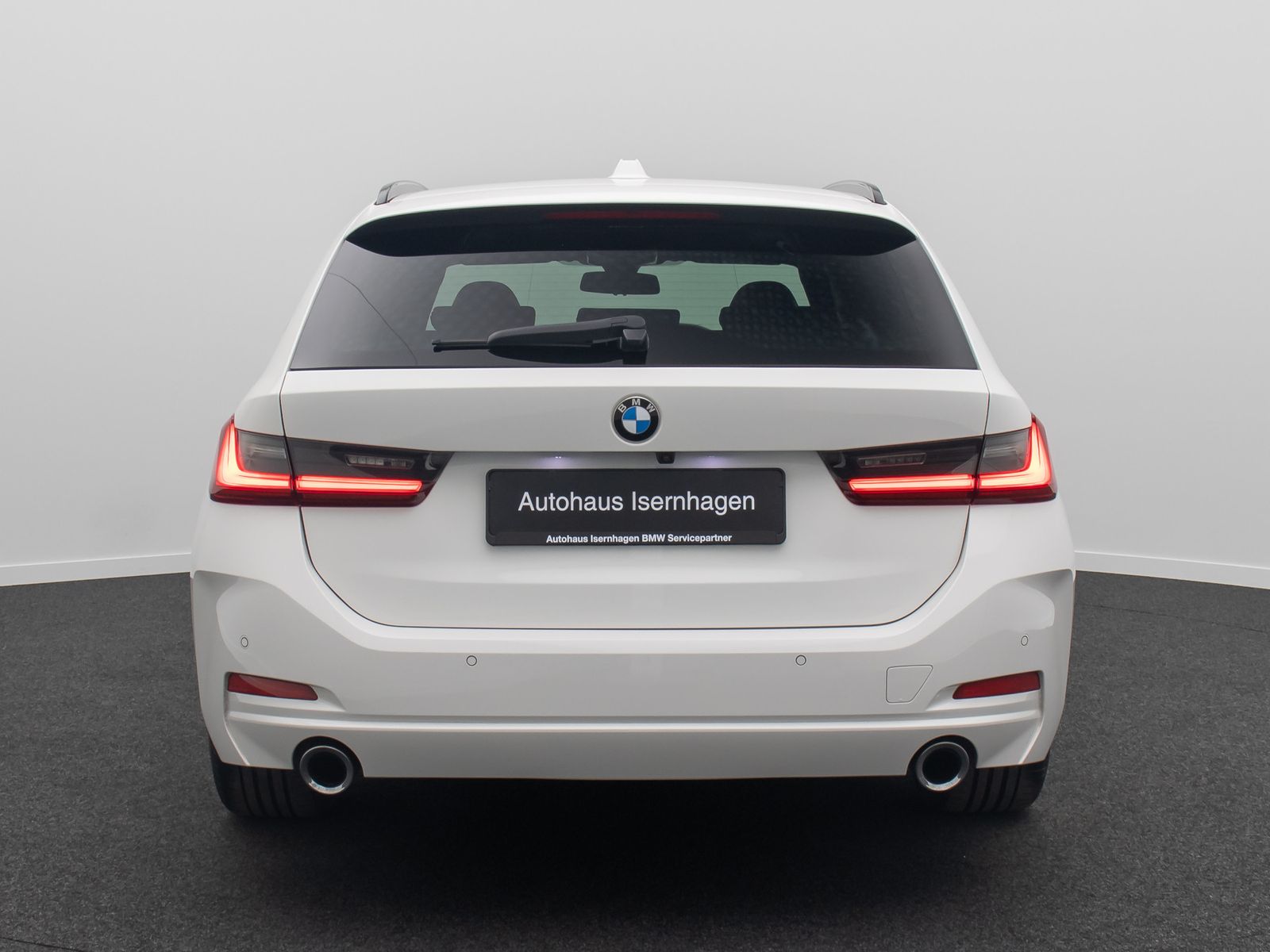 Fahrzeugabbildung BMW 320d Kamera DAB HiFi Panorama Sportsitz Leder