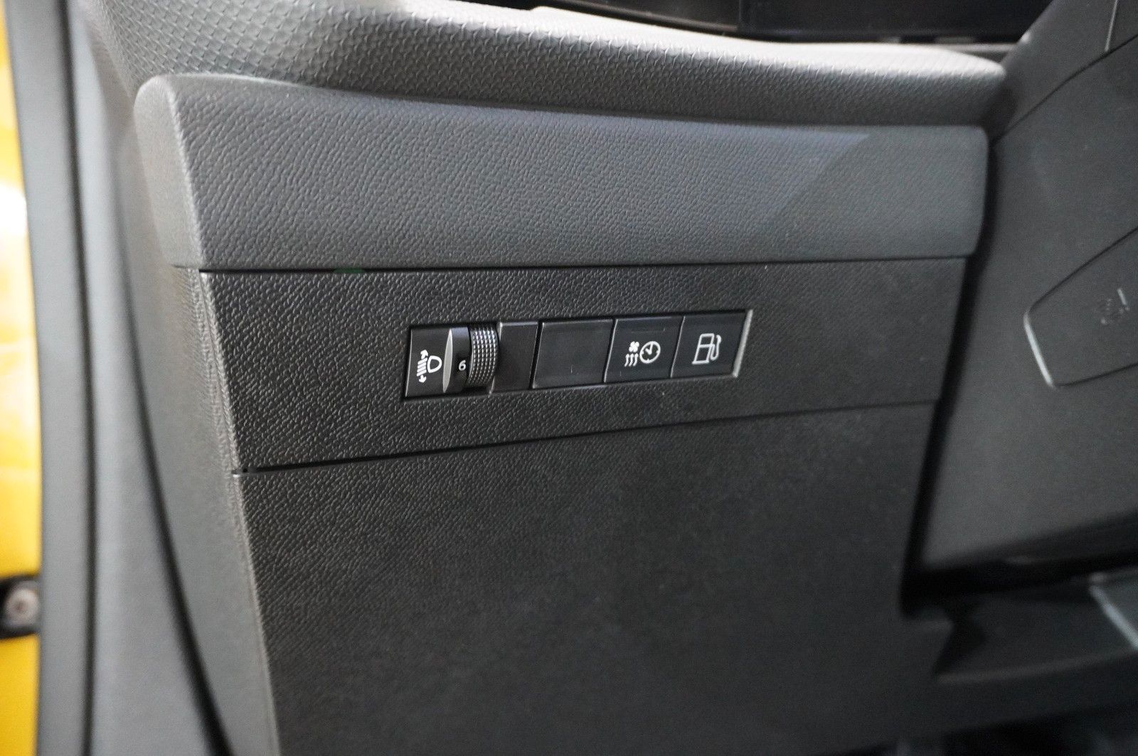 Fahrzeugabbildung Opel Astra L Lim. 1.6 HYBRID EDIT. NAVI/SPORT/KAMERA