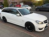 Mercedes-Benz C 63 AMG T Modell /BRD/ Original Liebhaberauto!  - Mercedes-Benz C 63 AMG in Düsseldorf