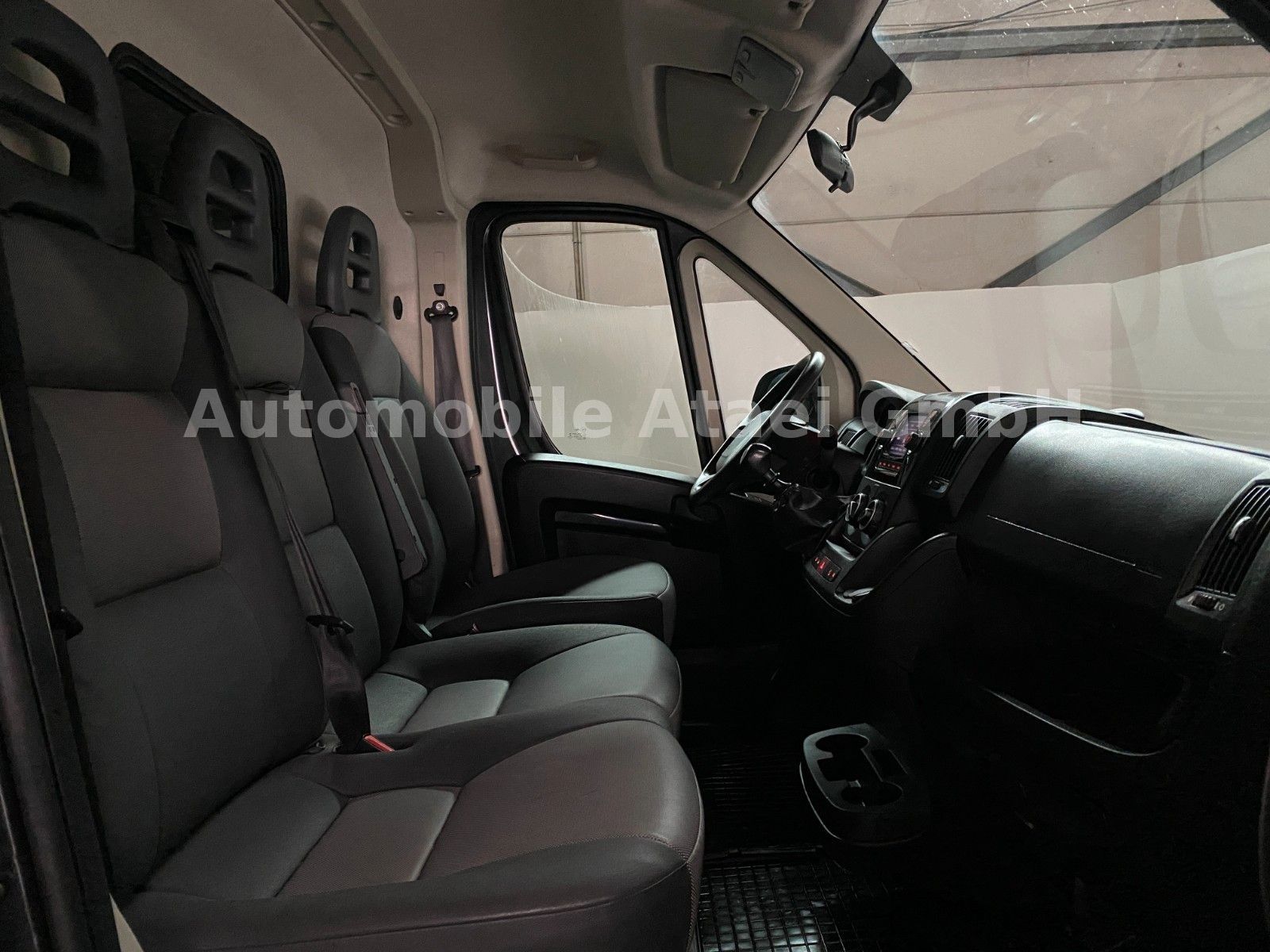 Fahrzeugabbildung Peugeot Boxer 2.2 HDI L1H1 KAMERA+NAVI+STANDHZG. (8265)