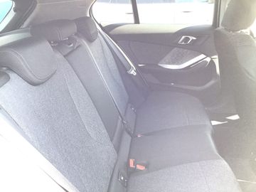 BMW 118d DAB LED RFK Komfortzg. Parkassistent Shz