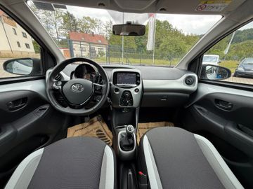 Toyota Aygo (X) - 12