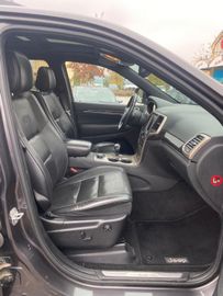 Jeep Grand Cherokee - 7