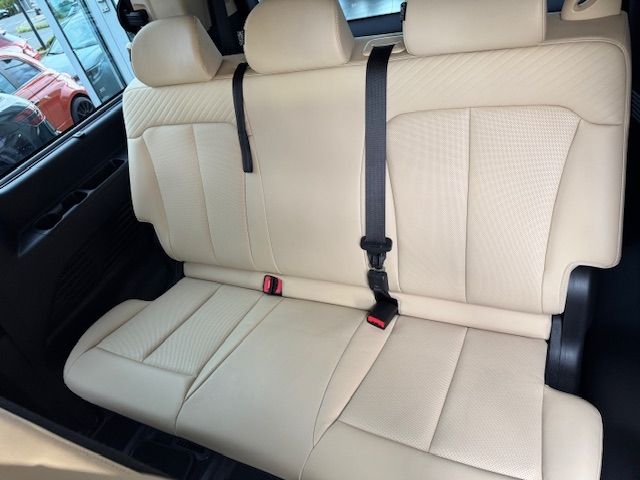 Fahrzeugabbildung Hyundai STARIA Prime 4WD LED NAVI ALU