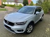 Volvo XC40 D3 Momentum Pro Geartronic Momentum Pro - silberne Volvo XC40