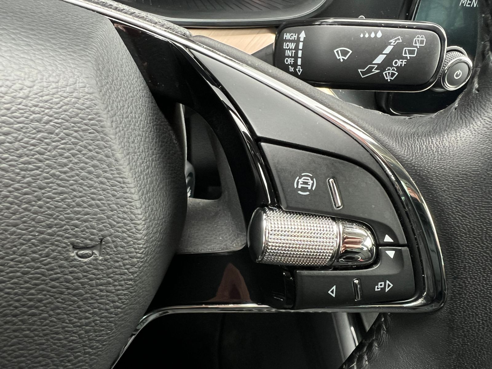 Fahrzeugabbildung SKODA Kamiq Style 1.5 TSI DSG *AHK, LED, Virtual Cockp