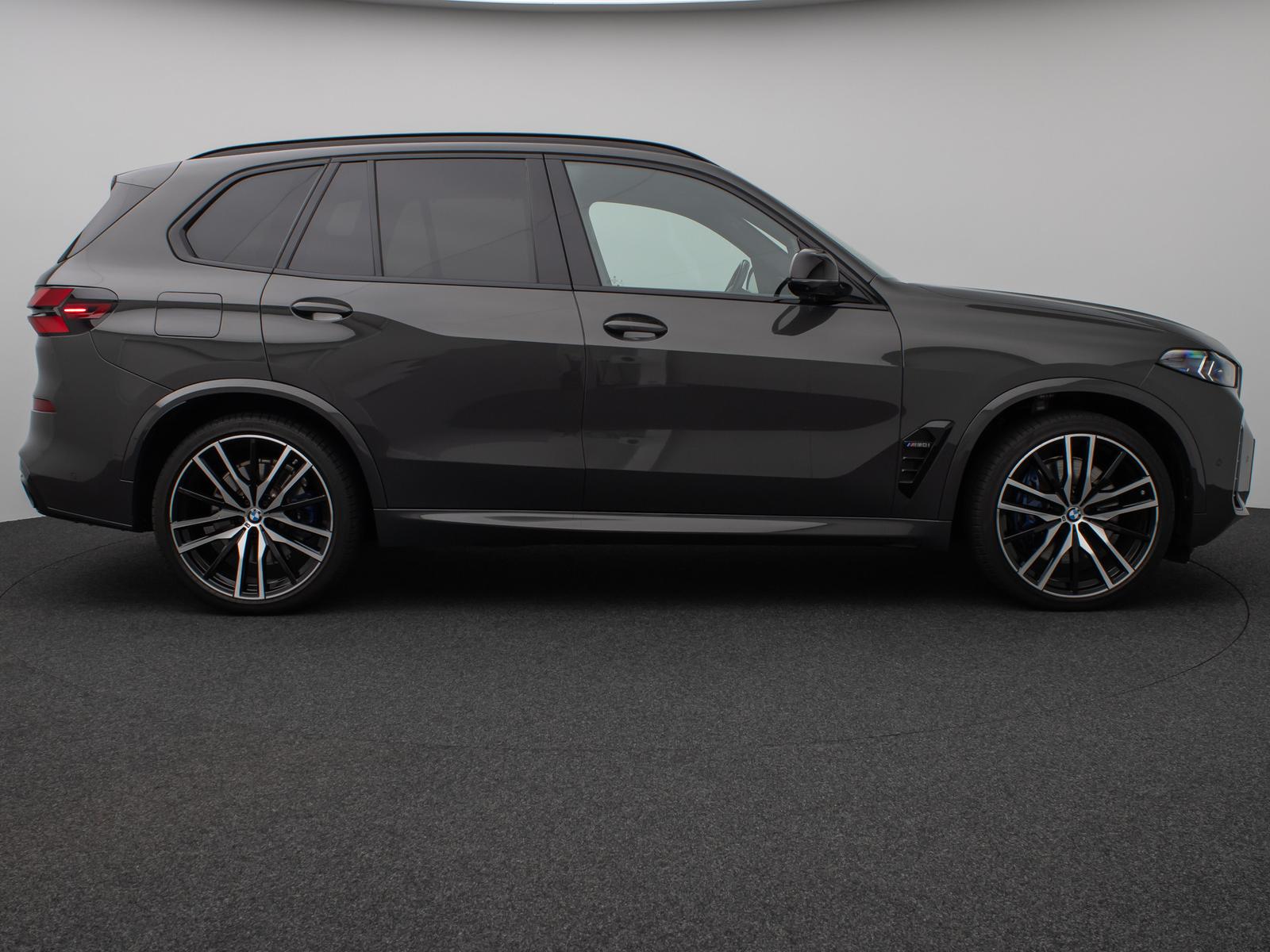 BMW X5 M60i 360° HUD H/K SoftCl Panorama Sky Lounge 