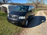 Volkswagen T5 Multivan - gebrauchte Volkswagen T5 Multivan aus dem Jahr 2006