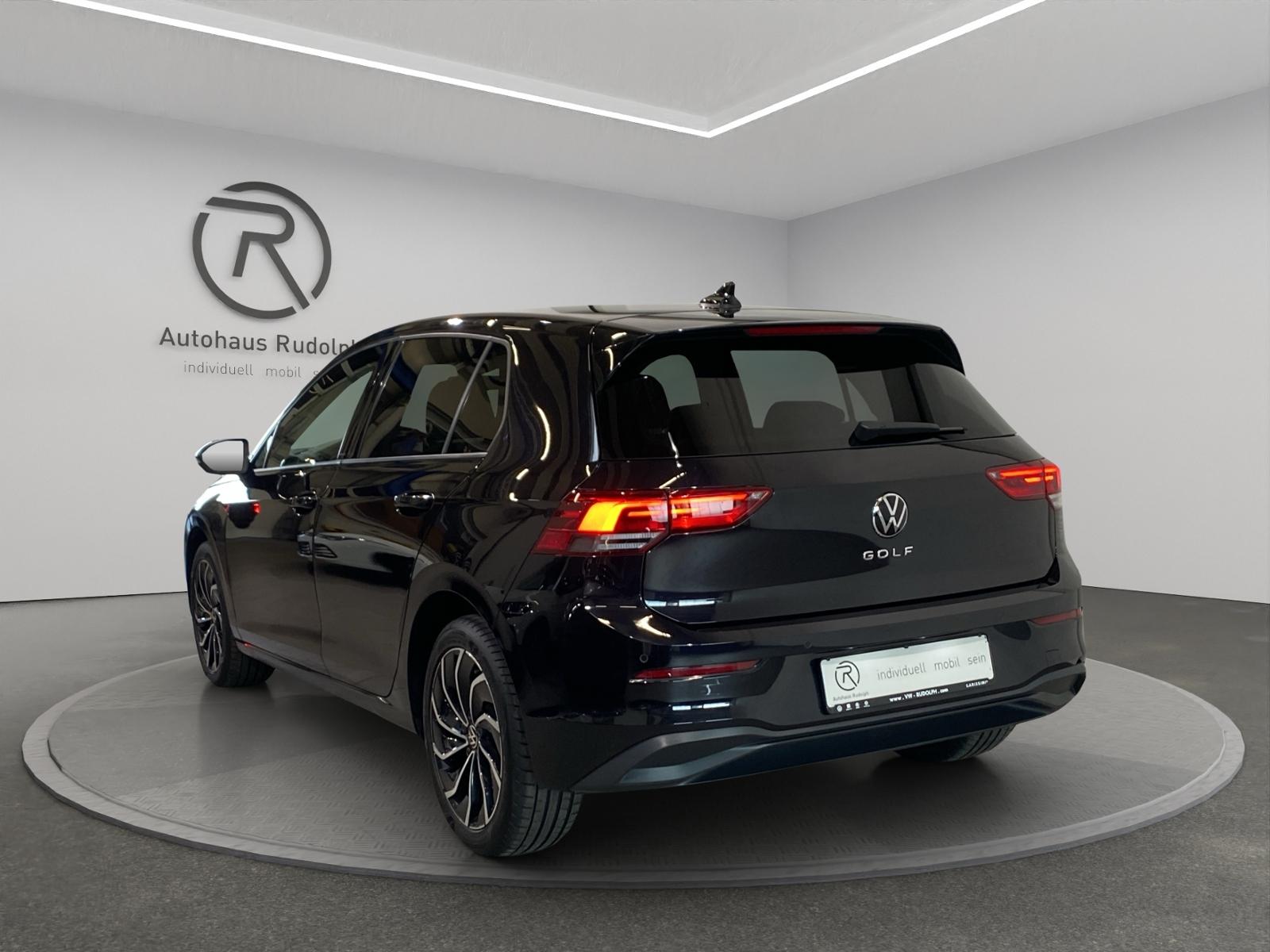 Volkswagen Golf VIII 1.5 TSI Life / Navi LED ACC