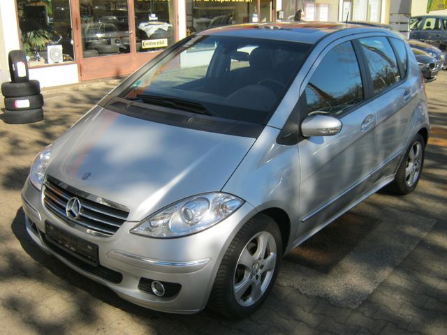 Mercedes-Benz A 170 AVANTGARDE 1.HAND/AUTOM./KLIMA/PANO-DACH