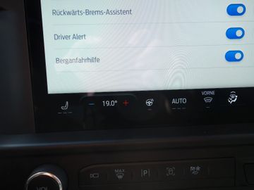 Bild 21 Ford Transit Custom L2 DOKA Trail STHZ SHZ NAVI LED