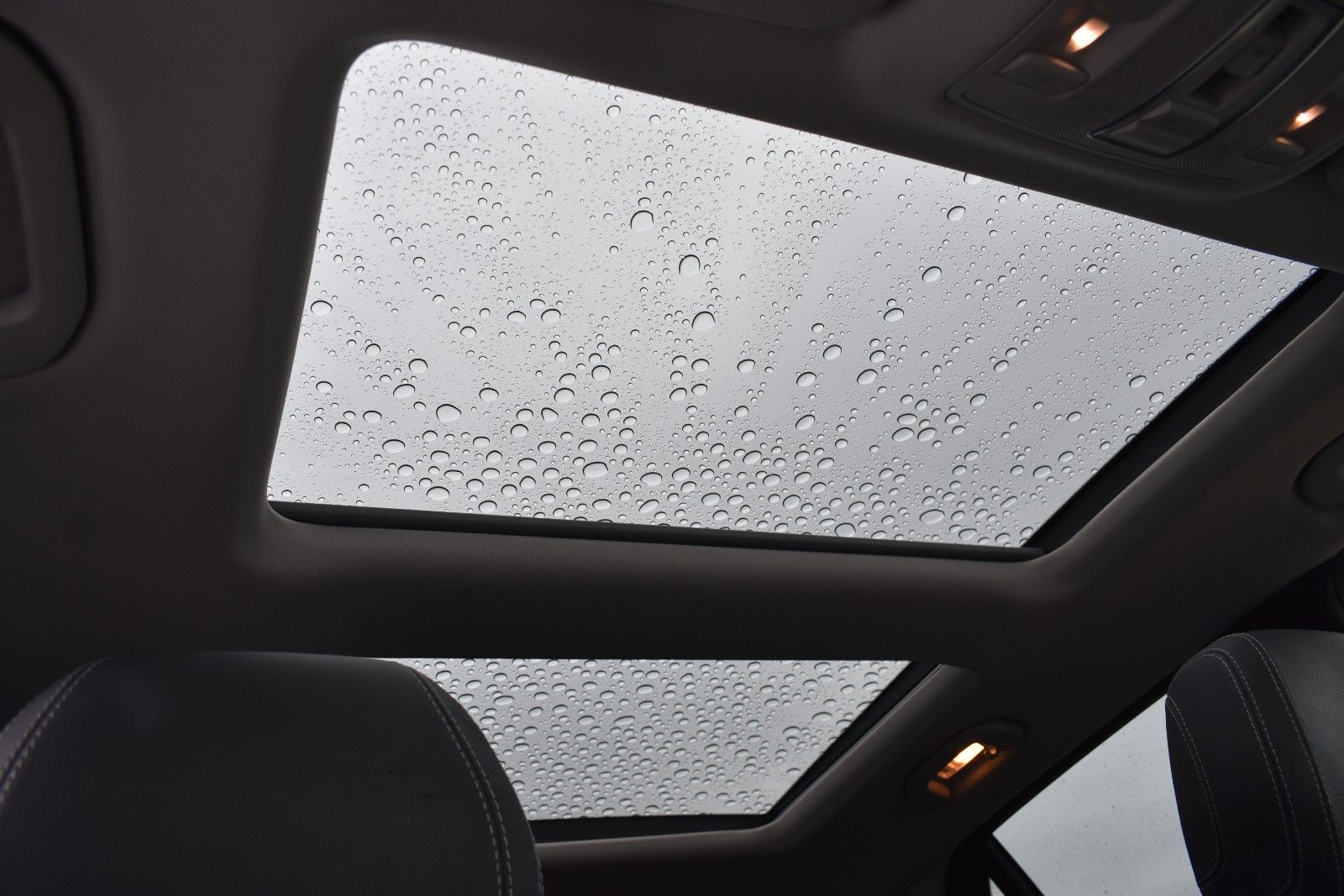 Fahrzeugabbildung Mercedes-Benz ML 350 CDI BlueTec 4Matic AHK/PANO/DISTRONIC